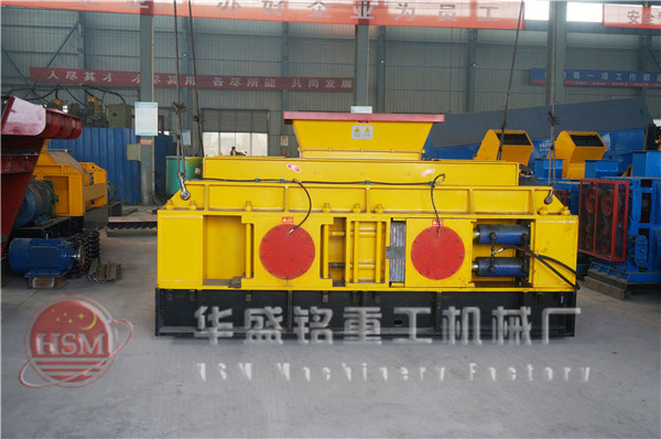 大型對(duì)輥破碎機(jī)哪個(gè)地區(qū)價(jià)格優(yōu)惠